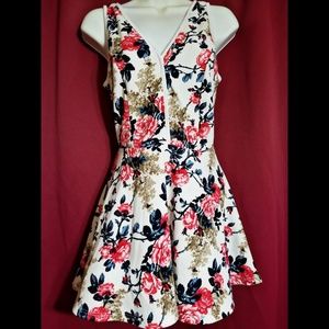 Print floral dress 🌹